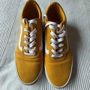Vans women’s canvas sneakers 7.5